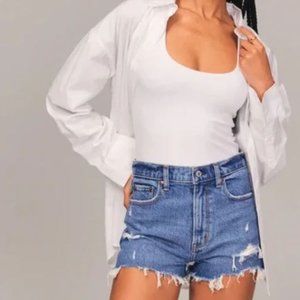 Abercrombie & Fitch - The Mom Short High Rise